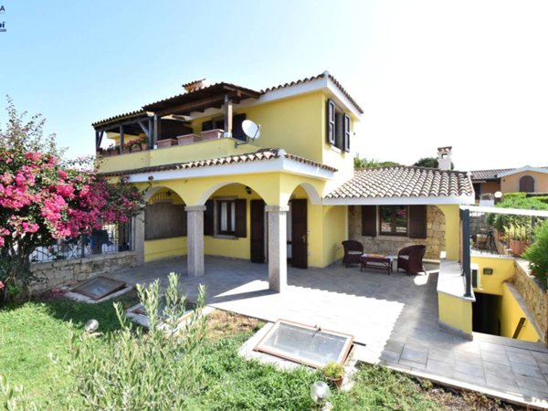 casa indipendente in vendita ad Aglientu