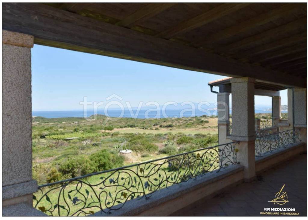 casa indipendente in vendita ad Aglientu