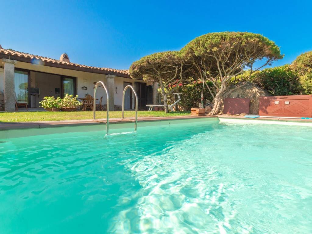 casa indipendente in vendita ad Aglientu