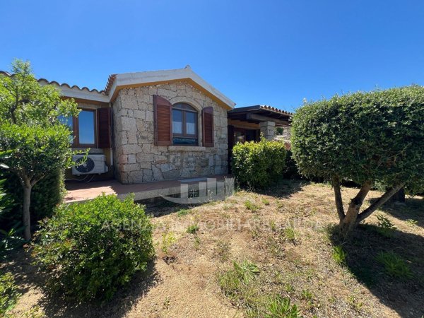 casa indipendente in vendita ad Aglientu