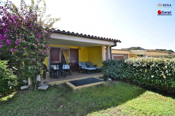 casa indipendente in vendita ad Aglientu