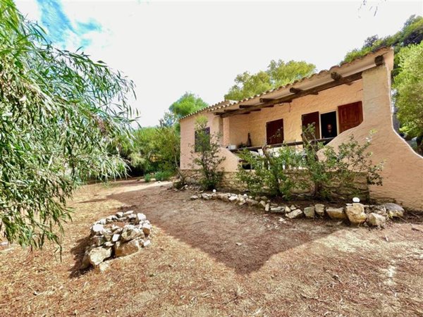 casa indipendente in vendita ad Aglientu