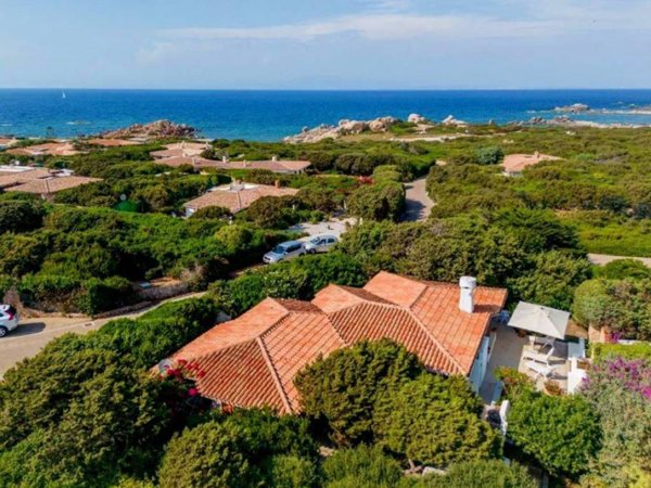 casa indipendente in vendita ad Aglientu