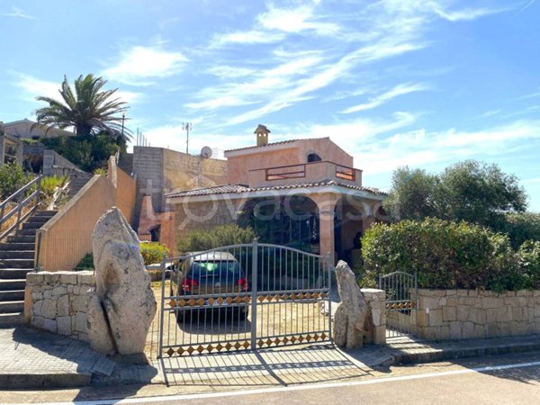 casa indipendente in vendita ad Aglientu