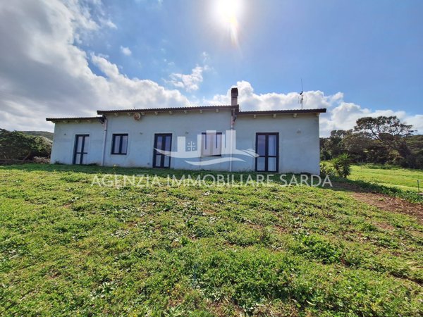 casa indipendente in vendita ad Aglientu