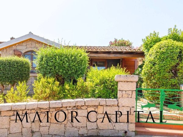 casa indipendente in vendita ad Aglientu