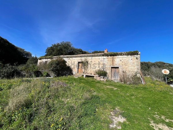 casale in vendita ad Aglientu