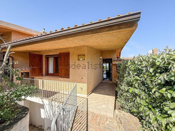 casa indipendente in vendita ad Aglientu