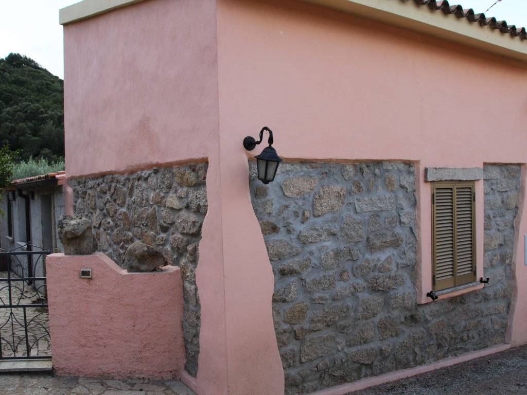 casa indipendente in vendita ad Aglientu