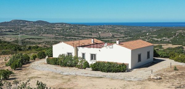 casa indipendente in vendita ad Aglientu