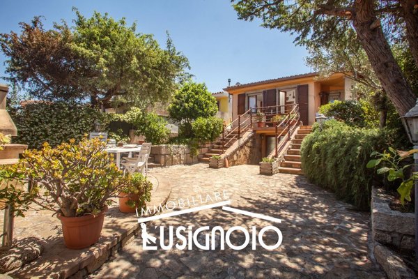casa semindipendente in vendita ad Aglientu