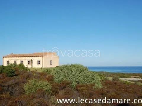 casa indipendente in vendita ad Aglientu