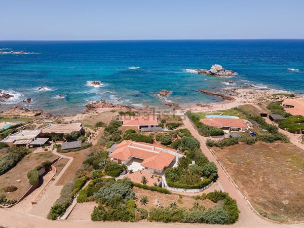 casa indipendente in vendita ad Aglientu