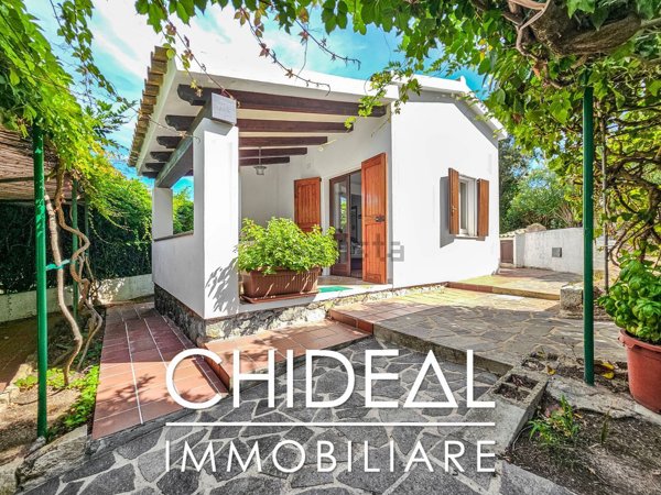 casa indipendente in vendita ad Aglientu