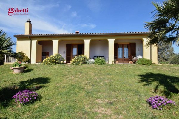 casa indipendente in vendita a Santa Teresa Gallura