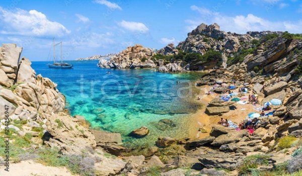 casa indipendente in vendita a Santa Teresa Gallura