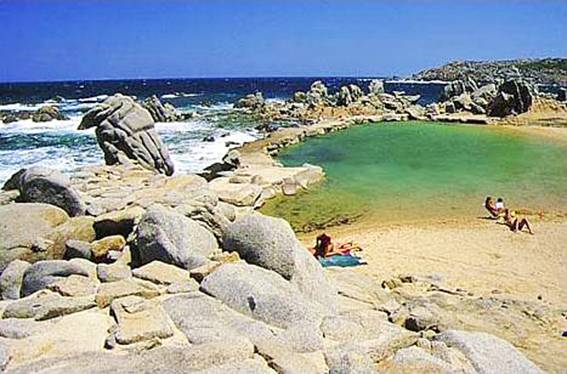 casa indipendente in vendita a Santa Teresa Gallura