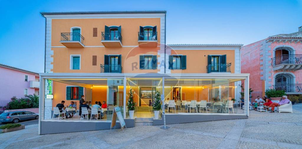negozio in vendita a Santa Teresa Gallura