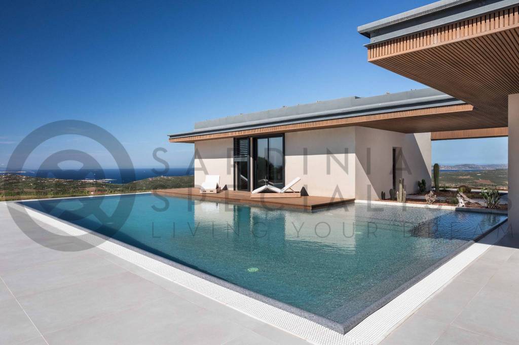 casa indipendente in vendita a Santa Teresa Gallura