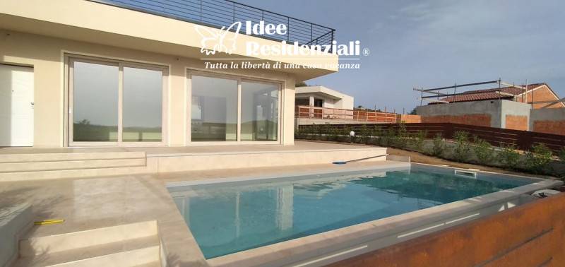 casa indipendente in vendita a Santa Teresa Gallura