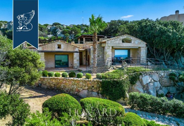 casa indipendente in vendita a Santa Teresa Gallura