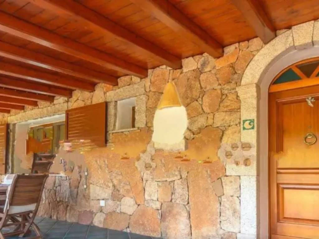 casa indipendente in vendita a Santa Teresa Gallura