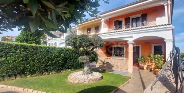 casa indipendente in vendita a Santa Teresa Gallura