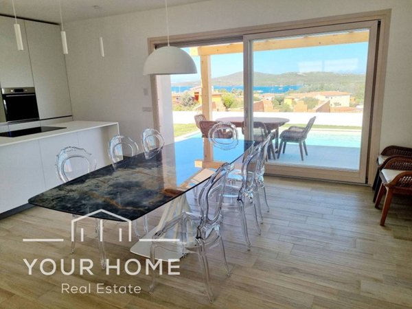 casa indipendente in vendita a Santa Teresa Gallura
