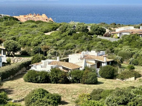 casa indipendente in vendita a Santa Teresa Gallura