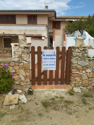 casa indipendente in vendita a Santa Teresa Gallura