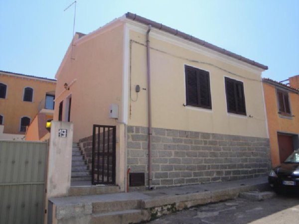 appartamento in vendita a Santa Teresa Gallura