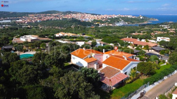 casa indipendente in vendita a Santa Teresa Gallura