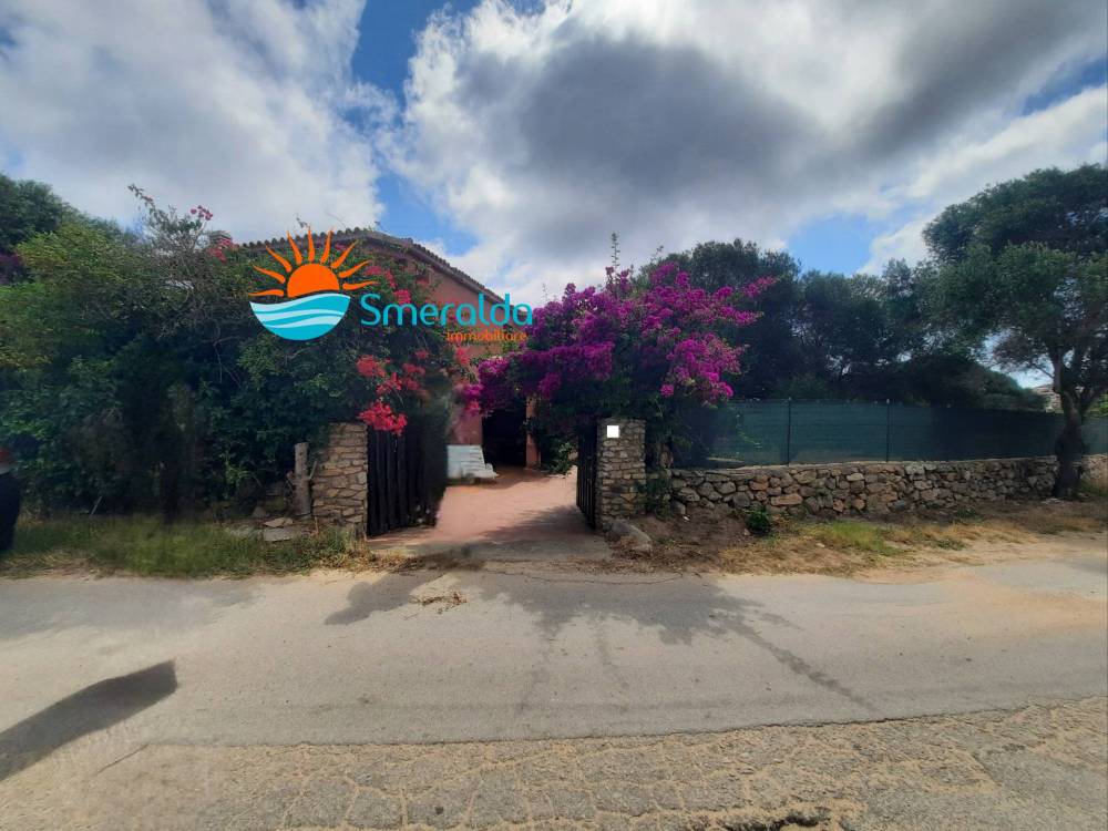 casa indipendente in vendita a Santa Teresa Gallura