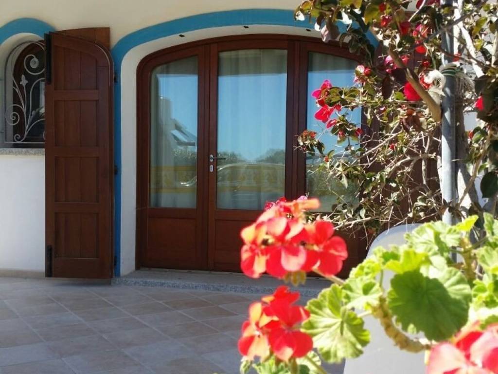 casa indipendente in vendita a Santa Teresa Gallura