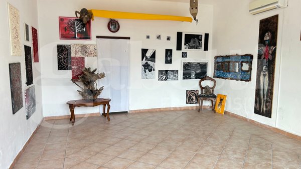 negozio in vendita a Santa Teresa Gallura