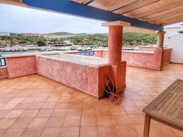 appartamento in vendita a Santa Teresa Gallura