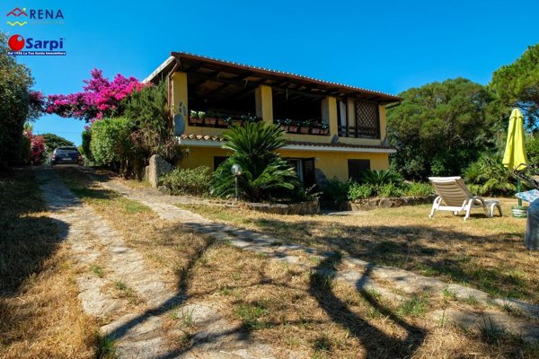 casa indipendente in vendita a Santa Teresa Gallura