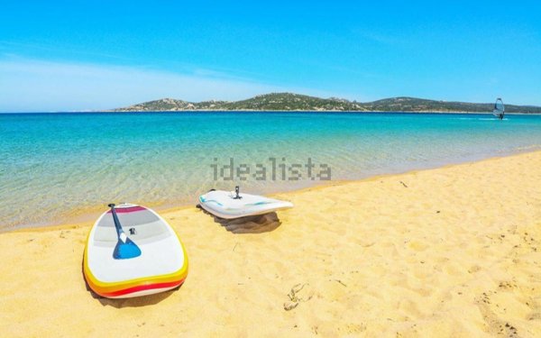 casa indipendente in vendita a Santa Teresa Gallura