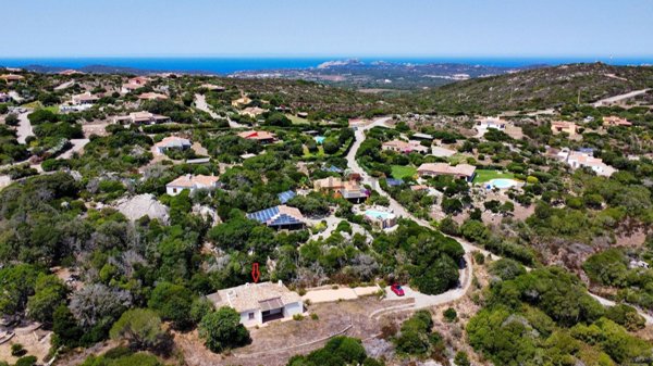 casa indipendente in vendita a Santa Teresa Gallura