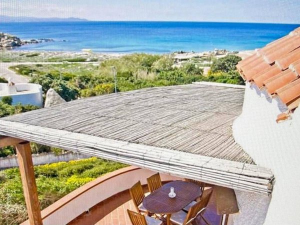 casa indipendente in vendita a Santa Teresa Gallura