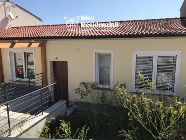 casa indipendente in vendita a Santa Teresa Gallura