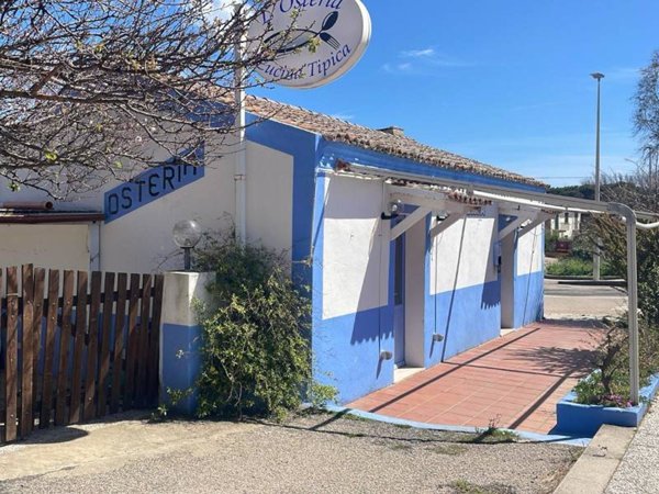 negozio in vendita a Santa Teresa Gallura