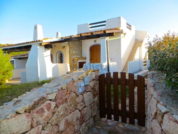 casa indipendente in vendita a Santa Teresa Gallura