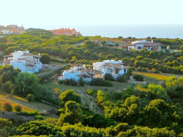 casa indipendente in vendita a Santa Teresa Gallura