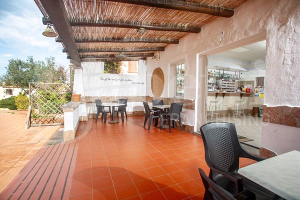 negozio in vendita a Santa Teresa Gallura