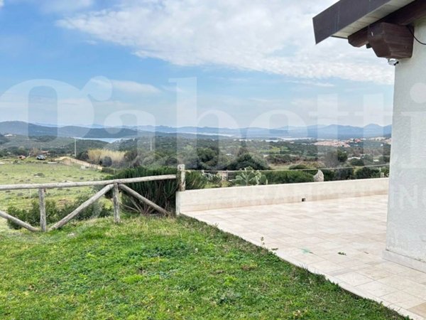 casa indipendente in vendita a Santa Teresa Gallura