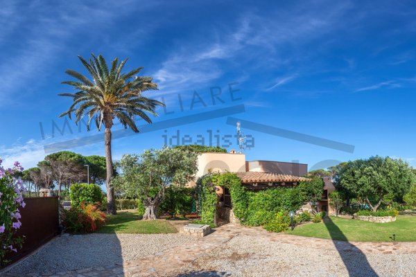 casa indipendente in vendita a Santa Teresa Gallura