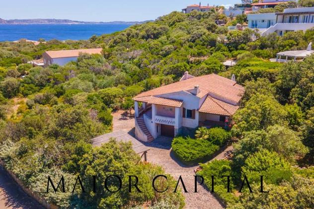 casa indipendente in vendita a Santa Teresa Gallura