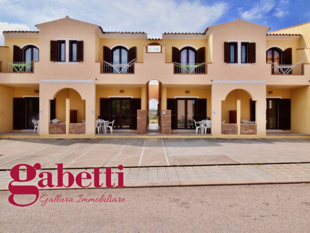 intera palazzina in vendita a Santa Teresa Gallura