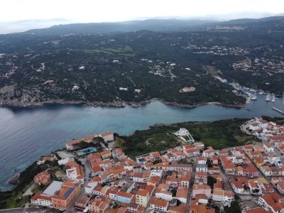 casa indipendente in vendita a Santa Teresa Gallura